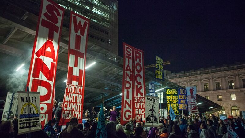 File:Protest-against-Dakota-Access-and-Keystone-XL-Pipelines-960px-900x508.jpg