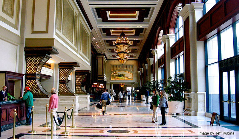 File:Manchester grand hyatt lobby-cc-2.0-jeff kubina960x560px-opt.jpg